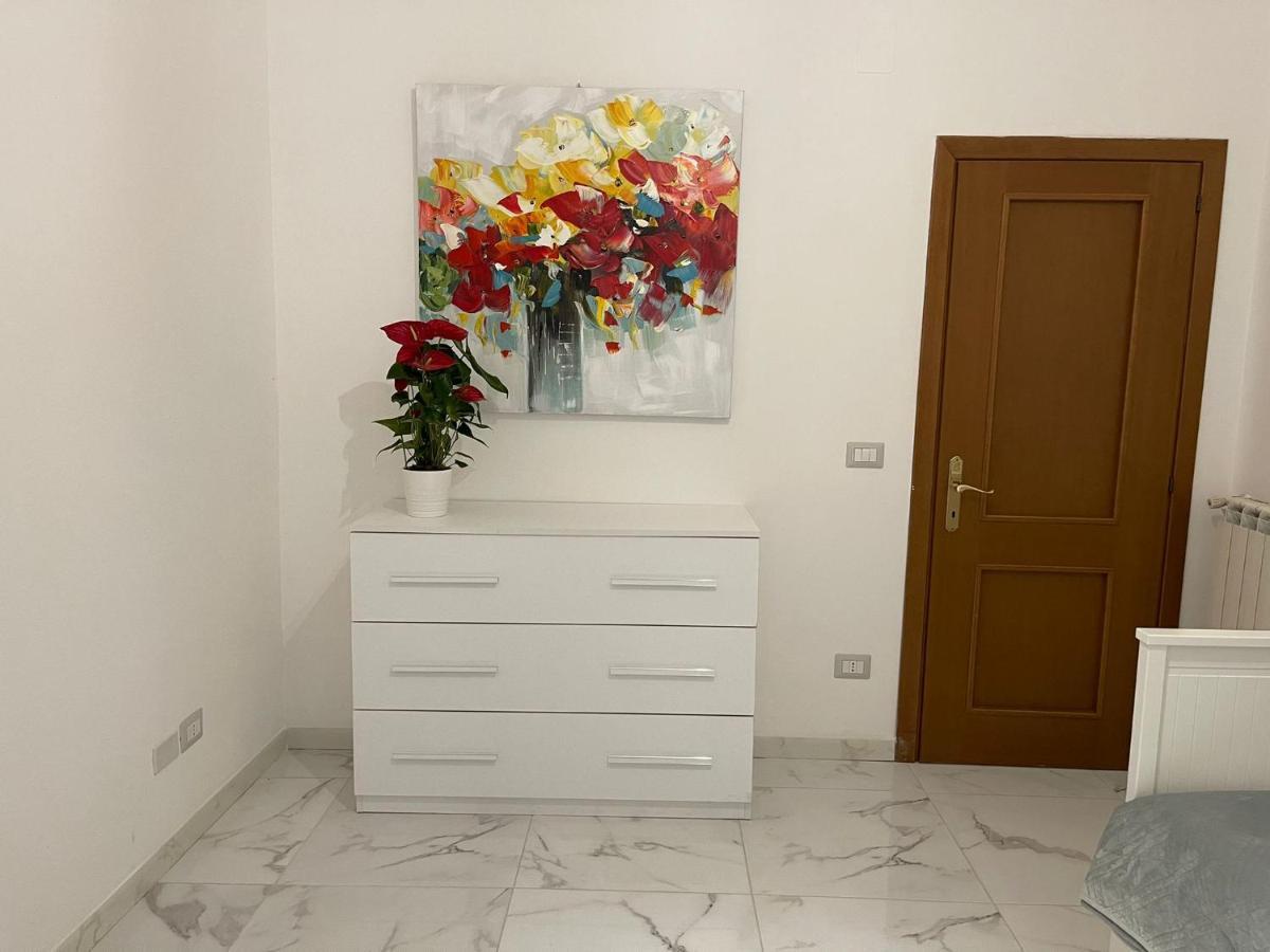 Flowers In Rome Luaran gambar